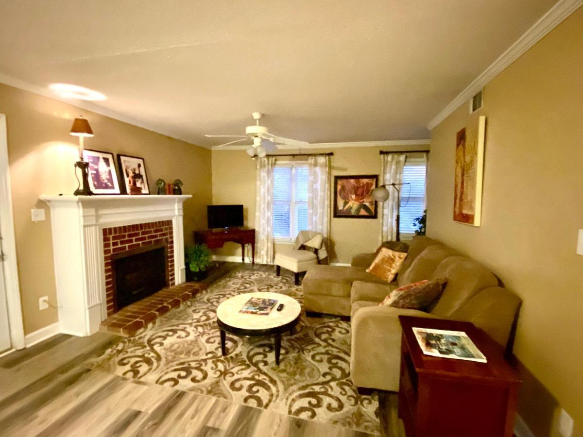 Trendy 2Bed 2 Bath Villa In The Village With King Bed Raleigh Exterior foto