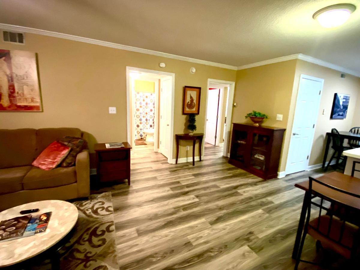 Trendy 2Bed 2 Bath Villa In The Village With King Bed Raleigh Exterior foto